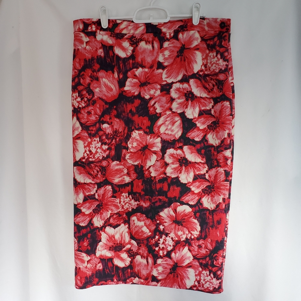 Women Isani Black Red Floral Pencil Skirt Side Zipper with Back Slit Size Large